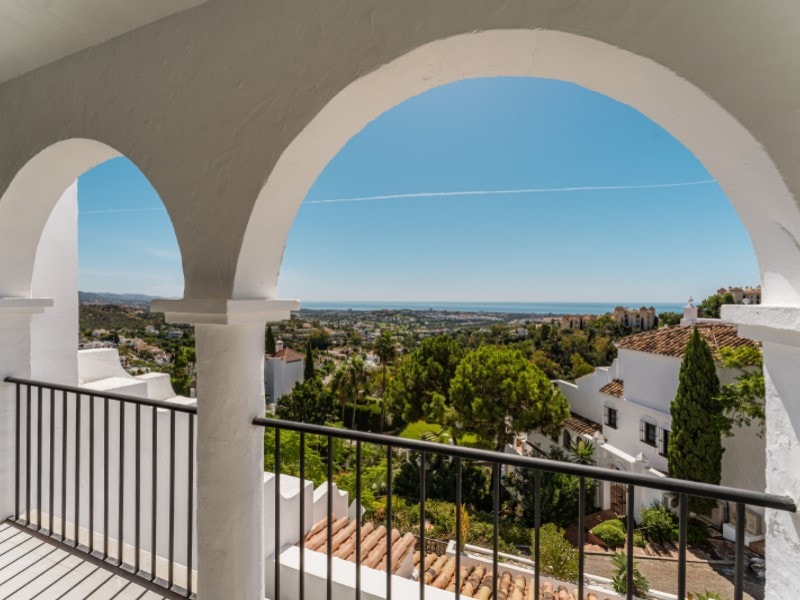 Casa Hill Side