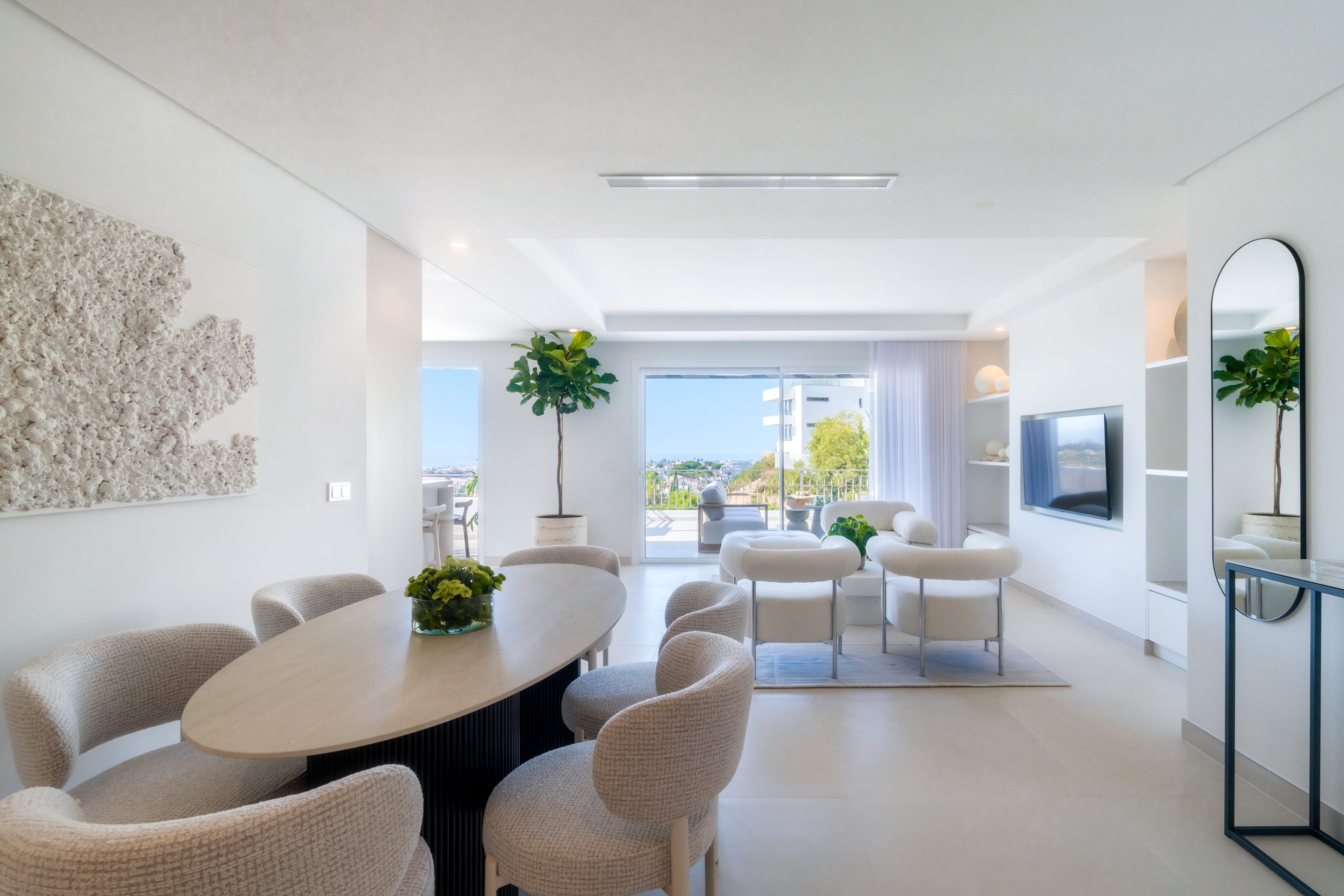 Luxury duplex penthouse with private pool and panoramic views in La Quinta, Benahavís