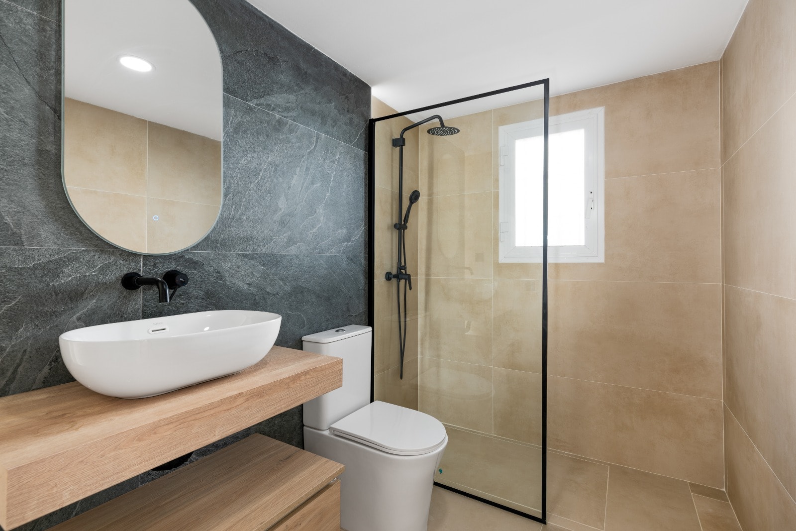 Volledig gerenoveerd appartement met panoramisch uitzicht in La Quinta