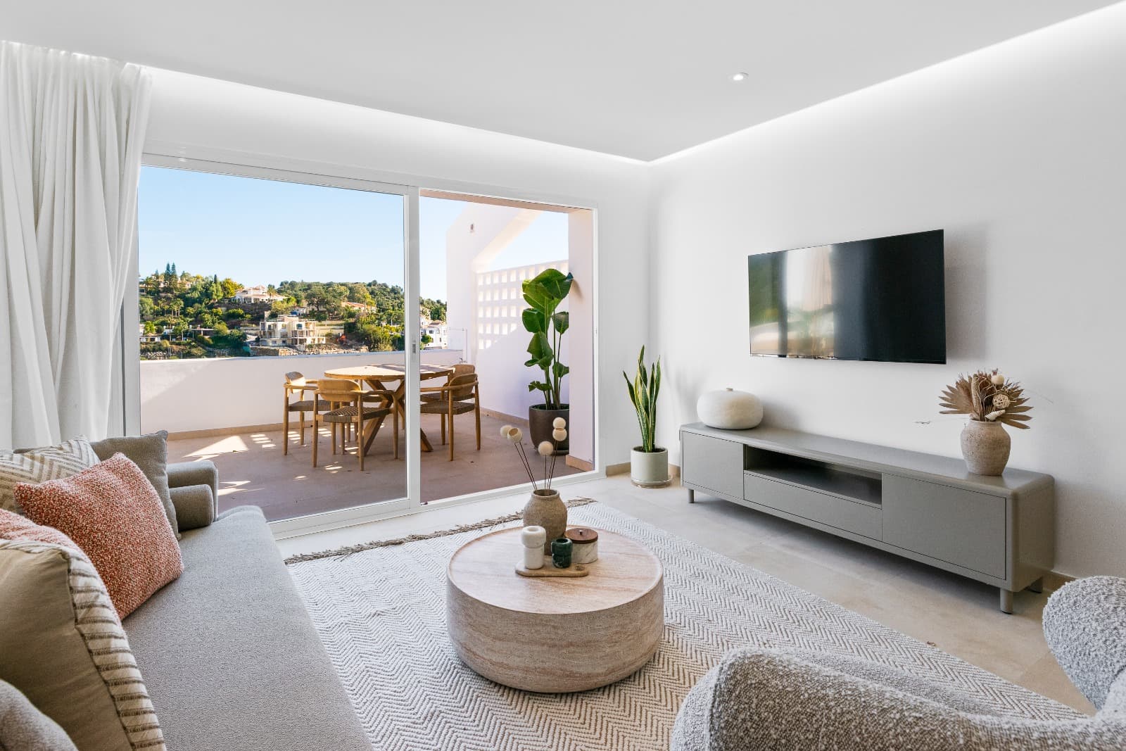 Volledig gerenoveerd appartement met panoramisch uitzicht in La Quinta