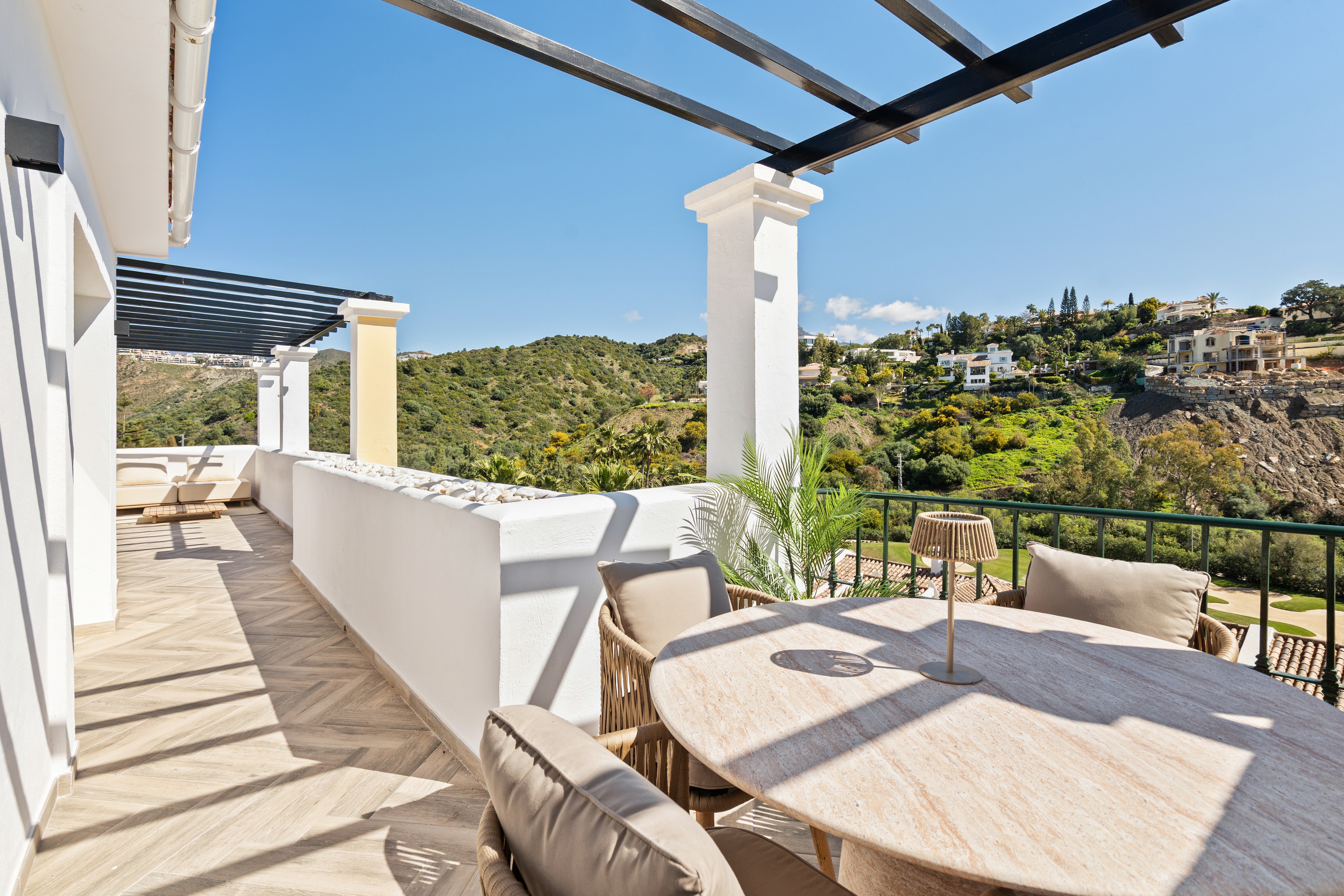 Luxe Penthouse met 3 slaapkamer in La Quinta, Benahavis