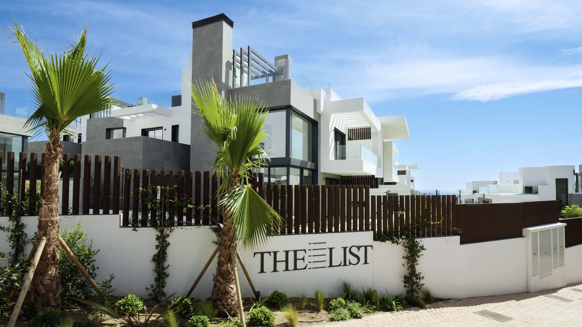 The List Río Real